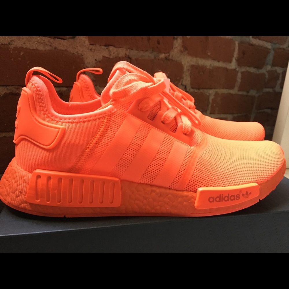 Adidas triple solar red NMD R1 - Picture 8 of 8